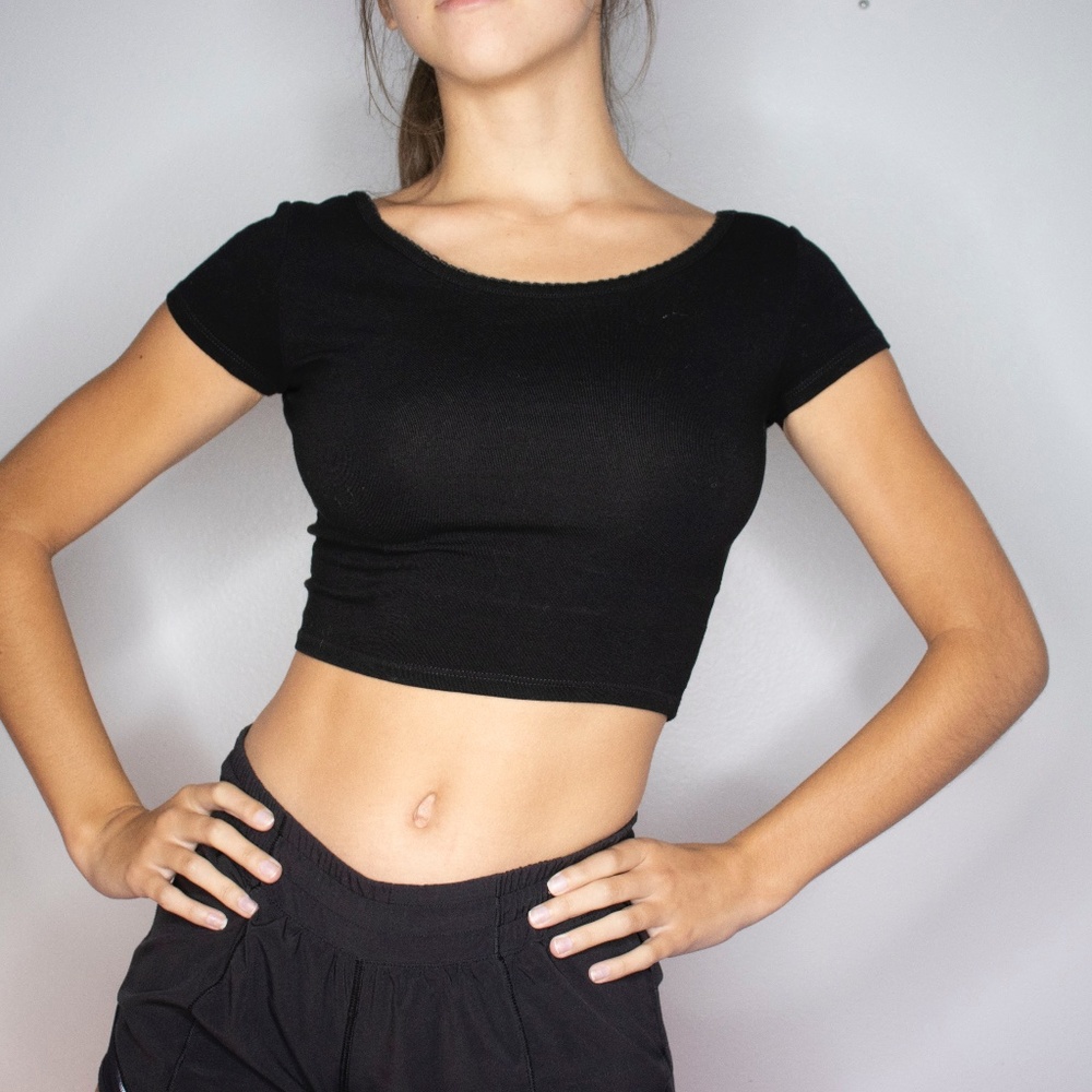 Black Cap Sleeve Jewel NeckLine Crop Top